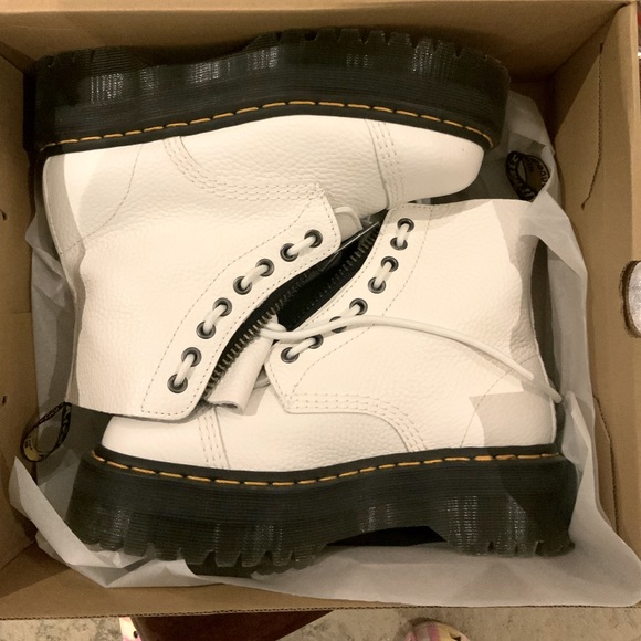 Dr. Martens Sinclair Boot (Jadon) - Picture 3 of 7